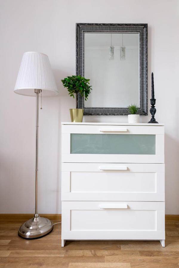 Discover - 3 Rakowicka St - Classic Near Main Station - Netflix * Krakau