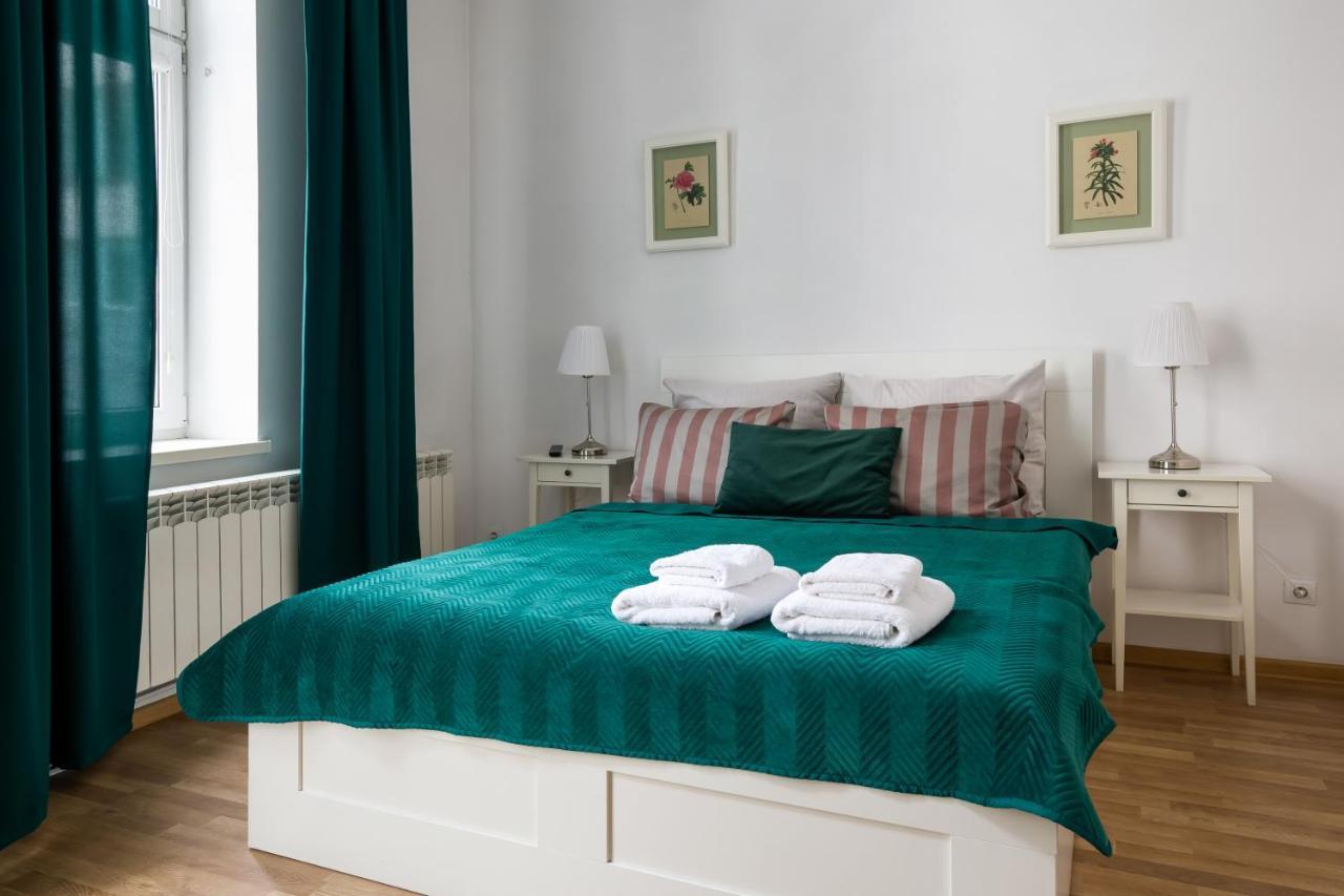Discover - 3 Rakowicka St - Classic Near Main Station - Netflix Krakau