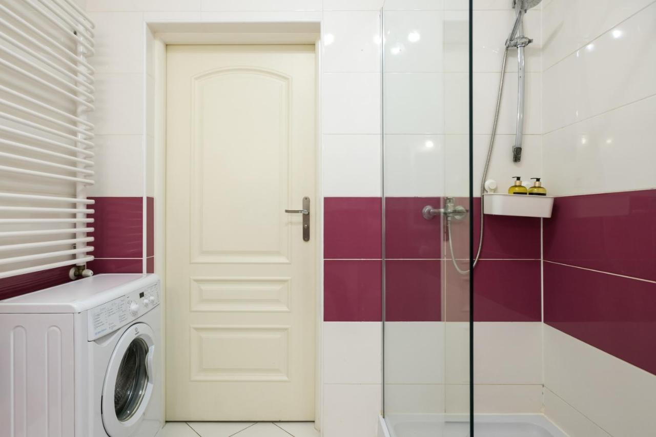Discover - 3 Rakowicka St - Classic Near Main Station - Netflix * Krakau