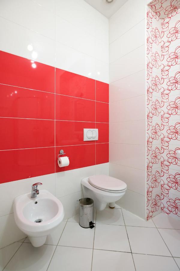 Discover - 3 Rakowicka St - Classic Near Main Station - Netflix Apartment